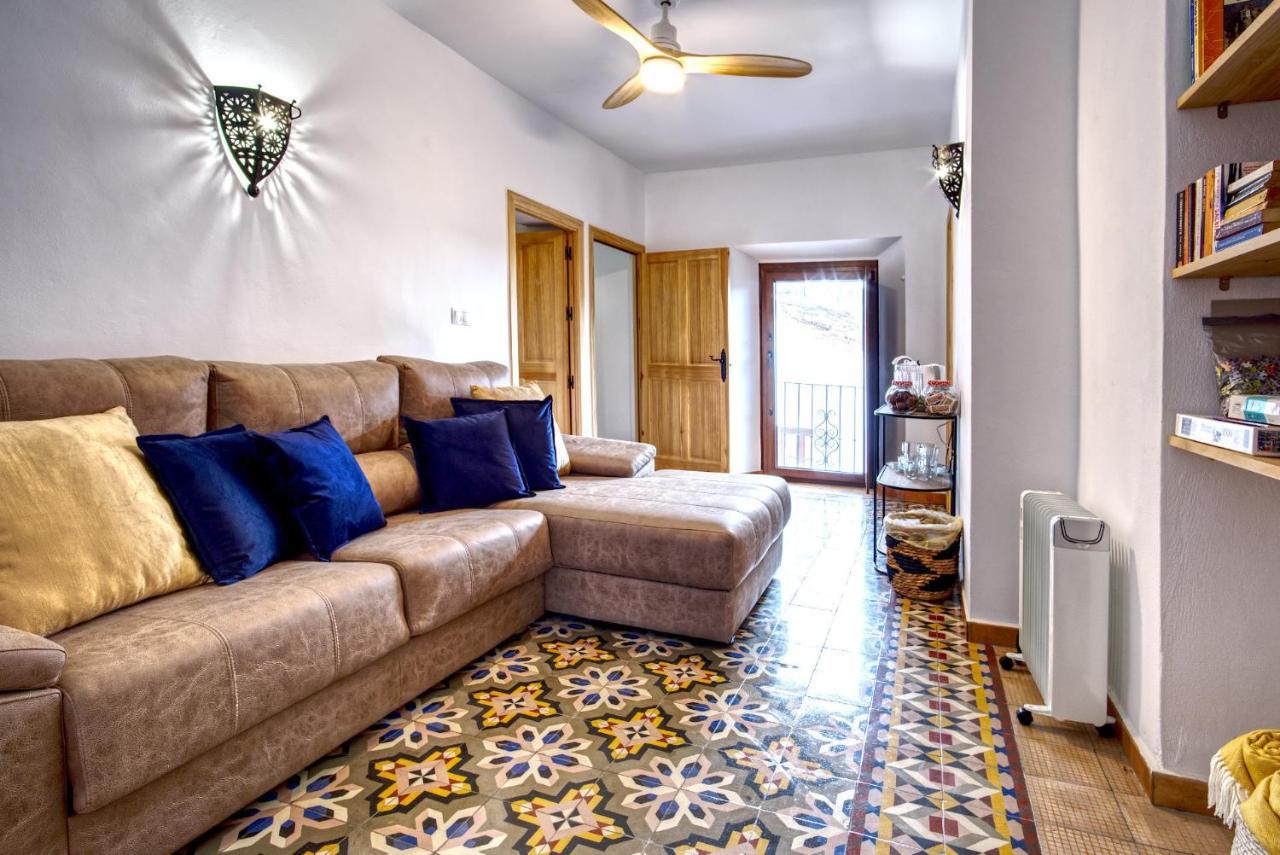 La Vieja Botica Bed & Breakfast Canillas de Aceituno Eksteriør bilde